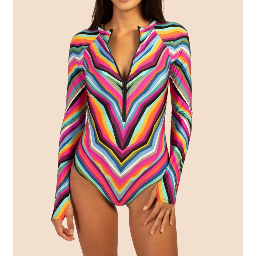 Trina Turk brand new - louvre half zip bathing suit